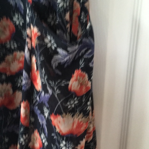 Summer Dress . - Picture 4 of 8